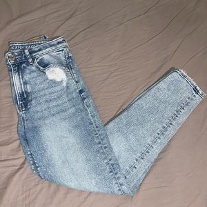 AEO Light Wash Mom Jeans